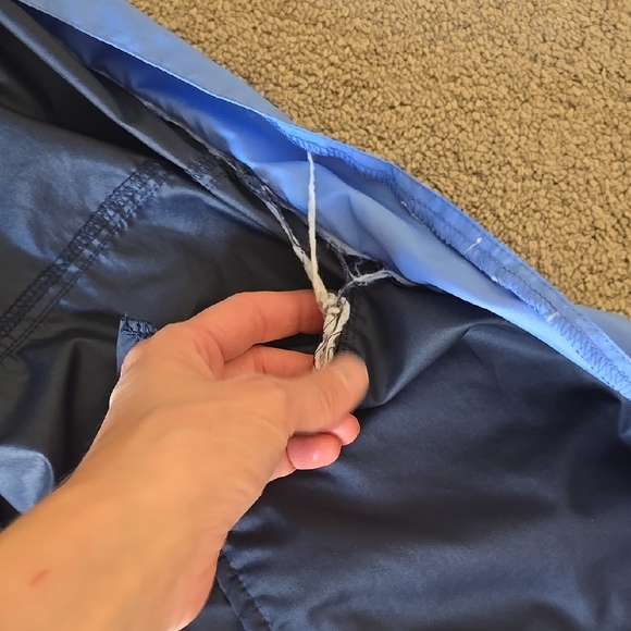 Vintage Asics Women's Dark And Light Blue Windbreaker Size Medium - Picture 8 of 11